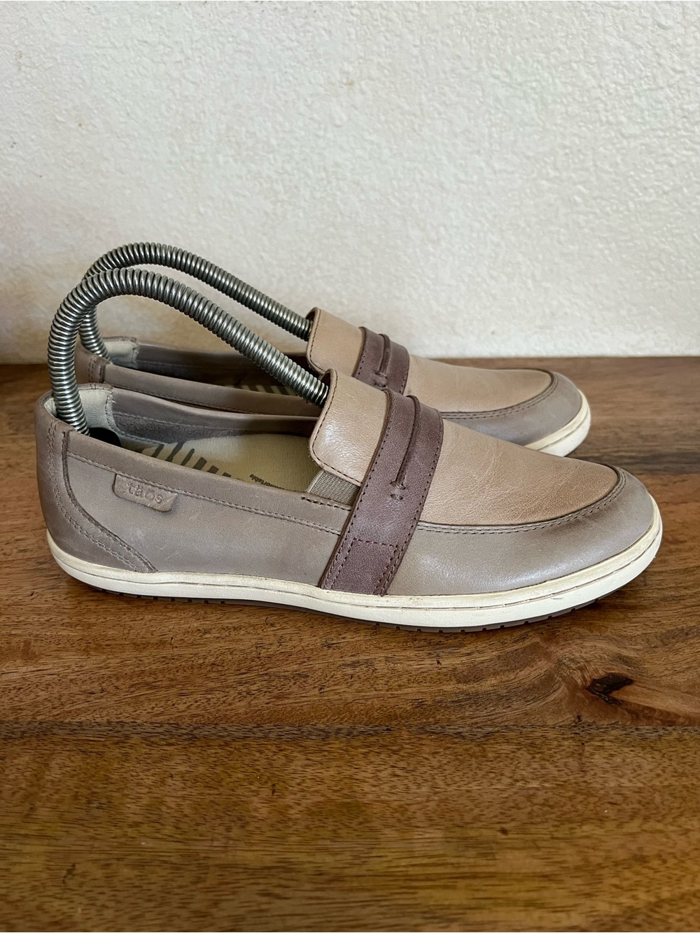 Taos Womens Upward Leather Slip-On Loafers Light Brown Taupe Size 8.5